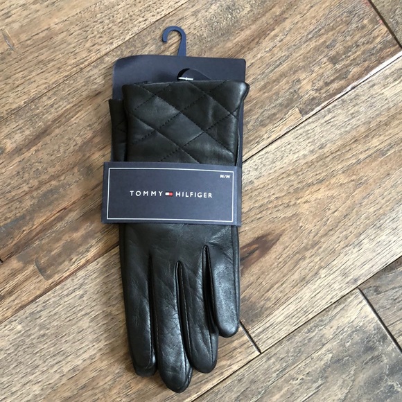 tommy hilfiger leather gloves